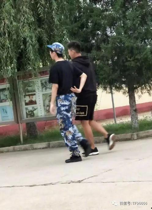 王俊凯军训爆料视频大全,汗水铸就青春风采