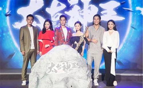 吃瓜神进娱乐圈,从瓜田到娱乐圈的华丽转身 第2张 吃瓜神进娱乐圈,从瓜田到娱乐圈的华丽转身 第2张