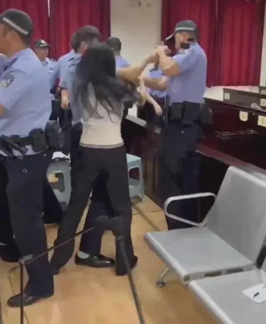 中石油女员工爆料新闻视频,揭露行业潜规则与职场困境 第3张 中石油女员工爆料新闻视频,揭露行业潜规则与职场困境 第3张