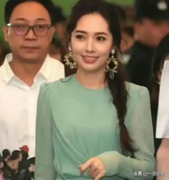 明星吃瓜事件最新爆料是真的吗,真相揭秘还是无稽之谈? 第3张 明星吃瓜事件最新爆料是真的吗,真相揭秘还是无稽之谈? 第3张