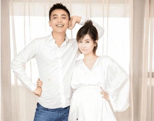 娱乐圈吃瓜夫妻,揭秘明星夫妻的甜蜜日常与幕后故事  第2张