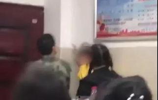 西安爆料外卖小哥视频播放,网友视频记录感人瞬间  第2张