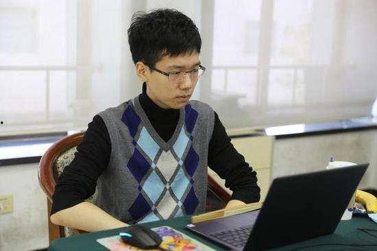 赵晨宇被爆料塌房视频,娱乐圈又一明星塌房事件引发热议  第2张