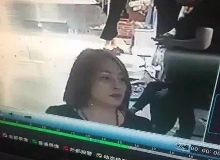 赤线之女手机在线观看,揭秘激情与欲望交织的都市传奇  第3张